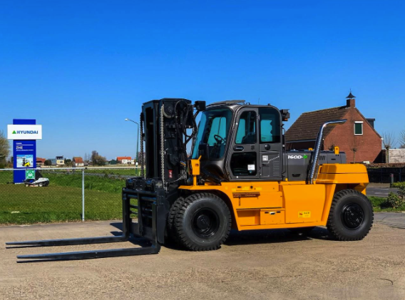 Hyundai heavy line heftruck bij ZHE Trading