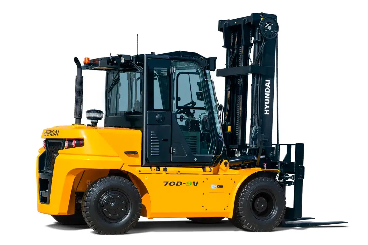Hyundai 70D-9V diesel heftruck met cabine