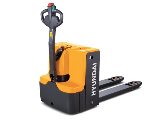 1.6-tonne electric pallet truck rental - Hyundai 16EP-X